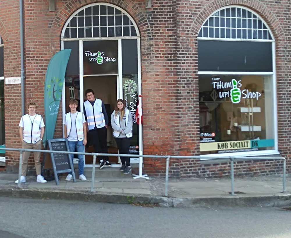 Thumbs Up Shop